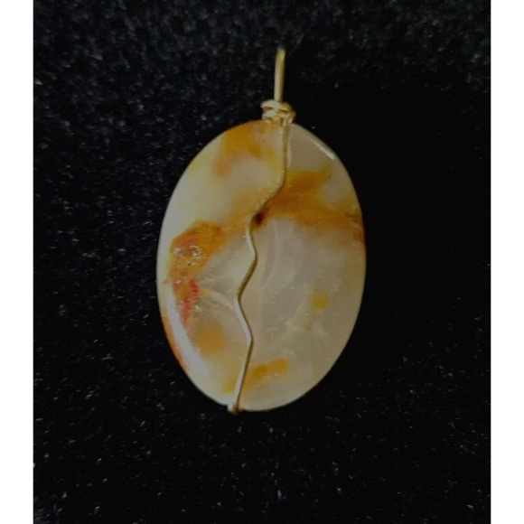Handcrafted Onyx Pendant Oval Beige Brown Marbled Gold Tone Metal Bail Decor - Picture 1 of 8